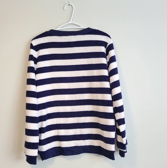 HARRY POTTER HOGWARTS Love to Lounge Fuzzy Sweater size 6-8 - Picture 3 of 6